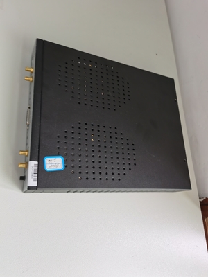 PCIE 40MHz 2954 USRP ซอฟต์แวร์ที่กำหนดอุปกรณ์วิทยุ 1/ 10 Gigabit Port