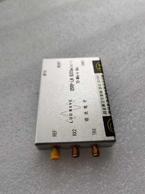 เครื่องรับส่งสัญญาณ USB SDR ขนาด 6.1 × 9.7 × 1.5 ซม. ขนาดเล็ก Ettus B205mini 12 Bits